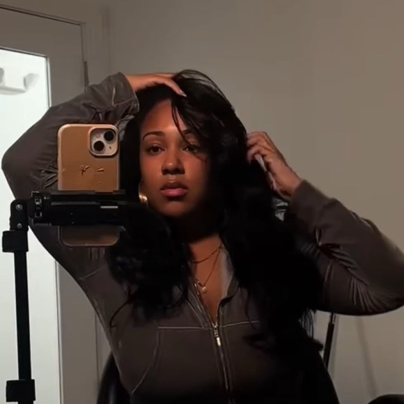 ninasimonejones